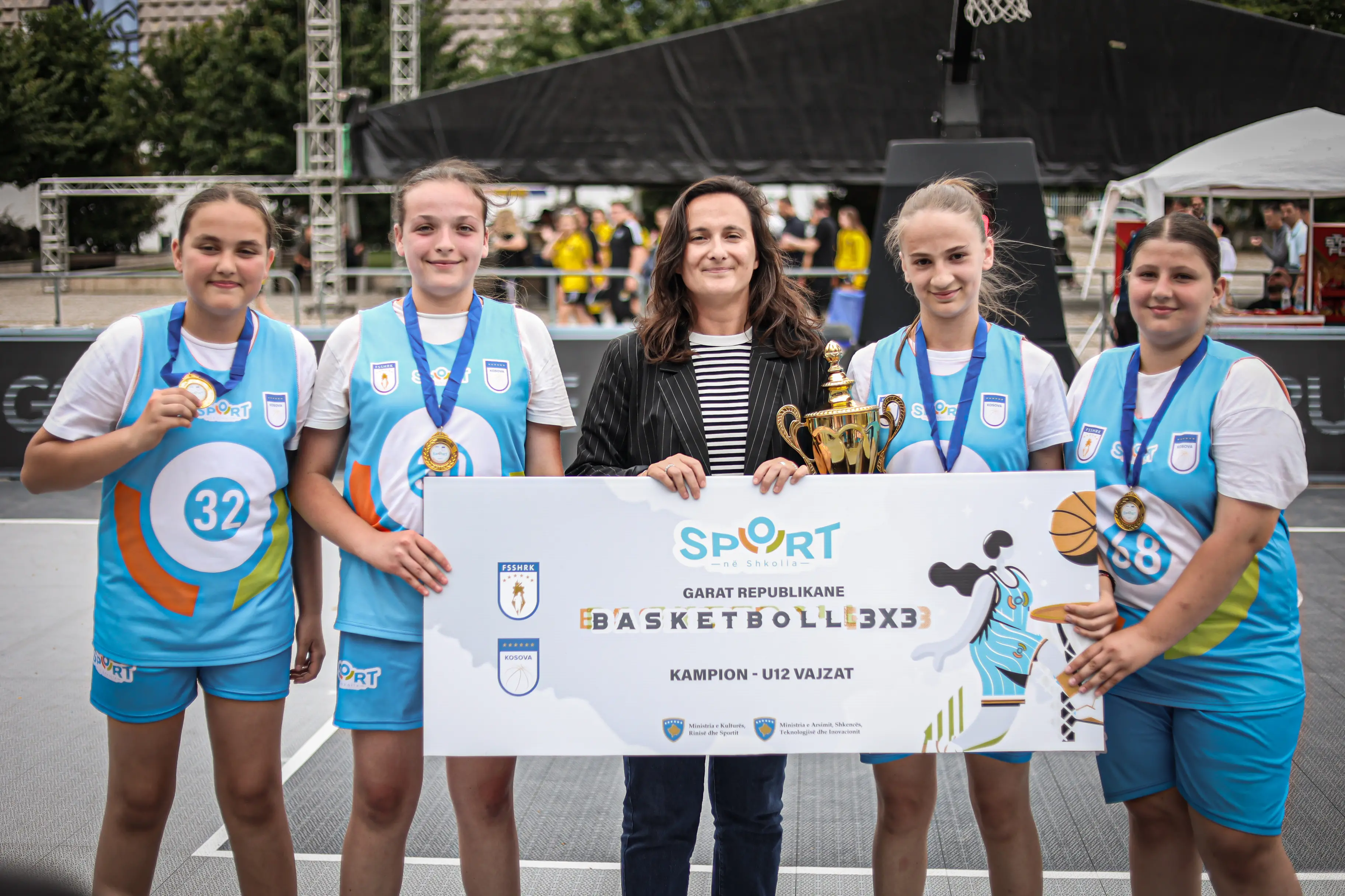 Kampionët e parë të Programit të Sport në Shkolla